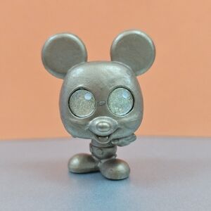 Disney Doorables Special Edition Years Of Ears GOLD Mickey Mouse 1.5"  Chase